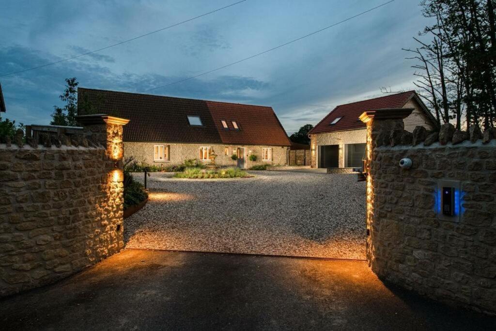 Gorgeous Modern Countryside Loft Апартаменты Бат
