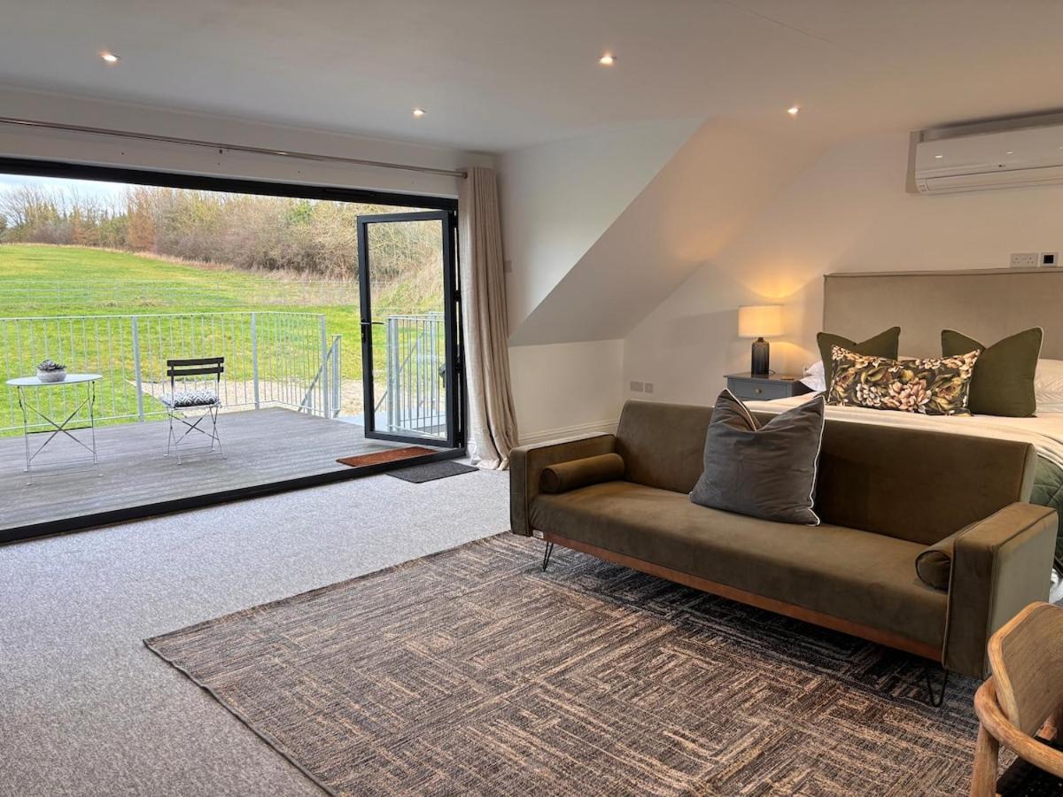 Gorgeous Modern Countryside Loft Apartment *