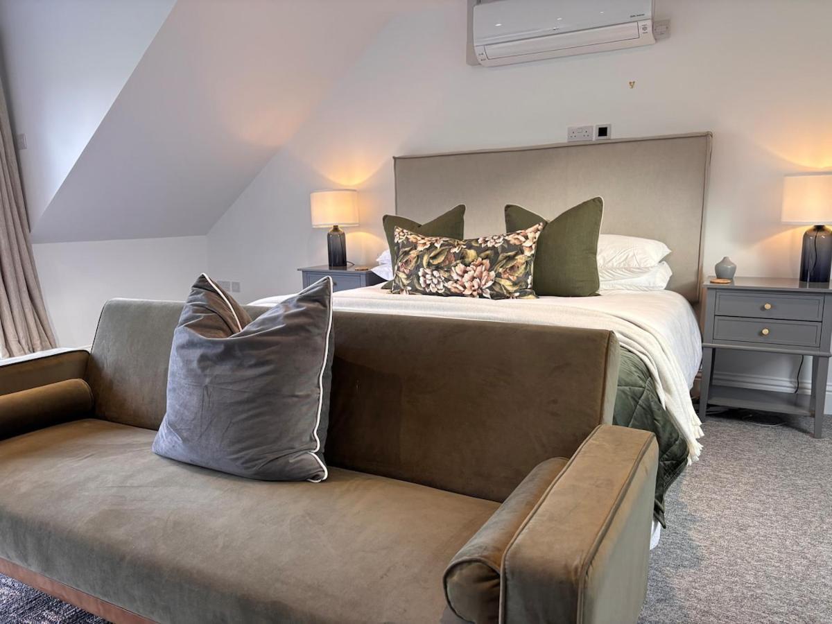 Gorgeous Modern Countryside Loft Apartment
